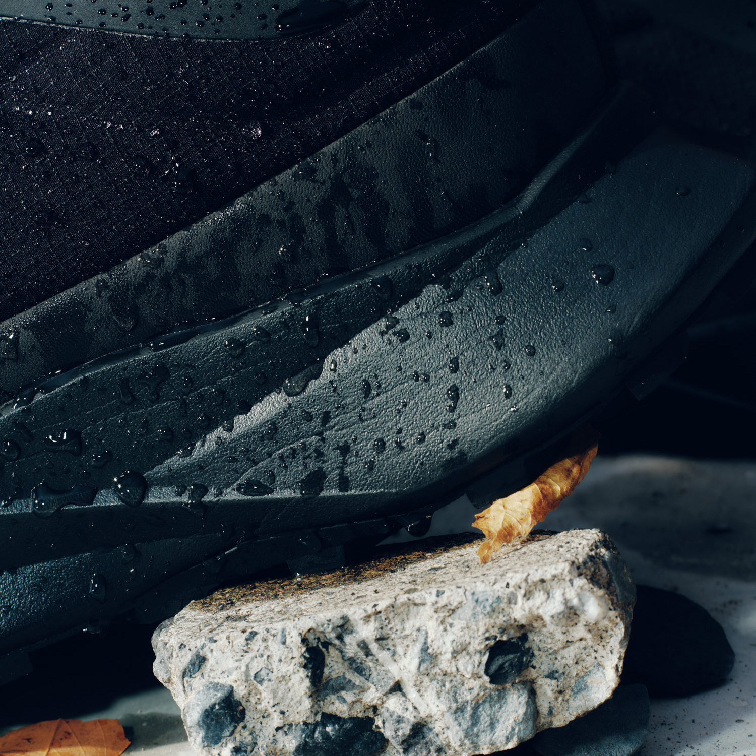VECTIV Nuptse GORE-TEX ソール