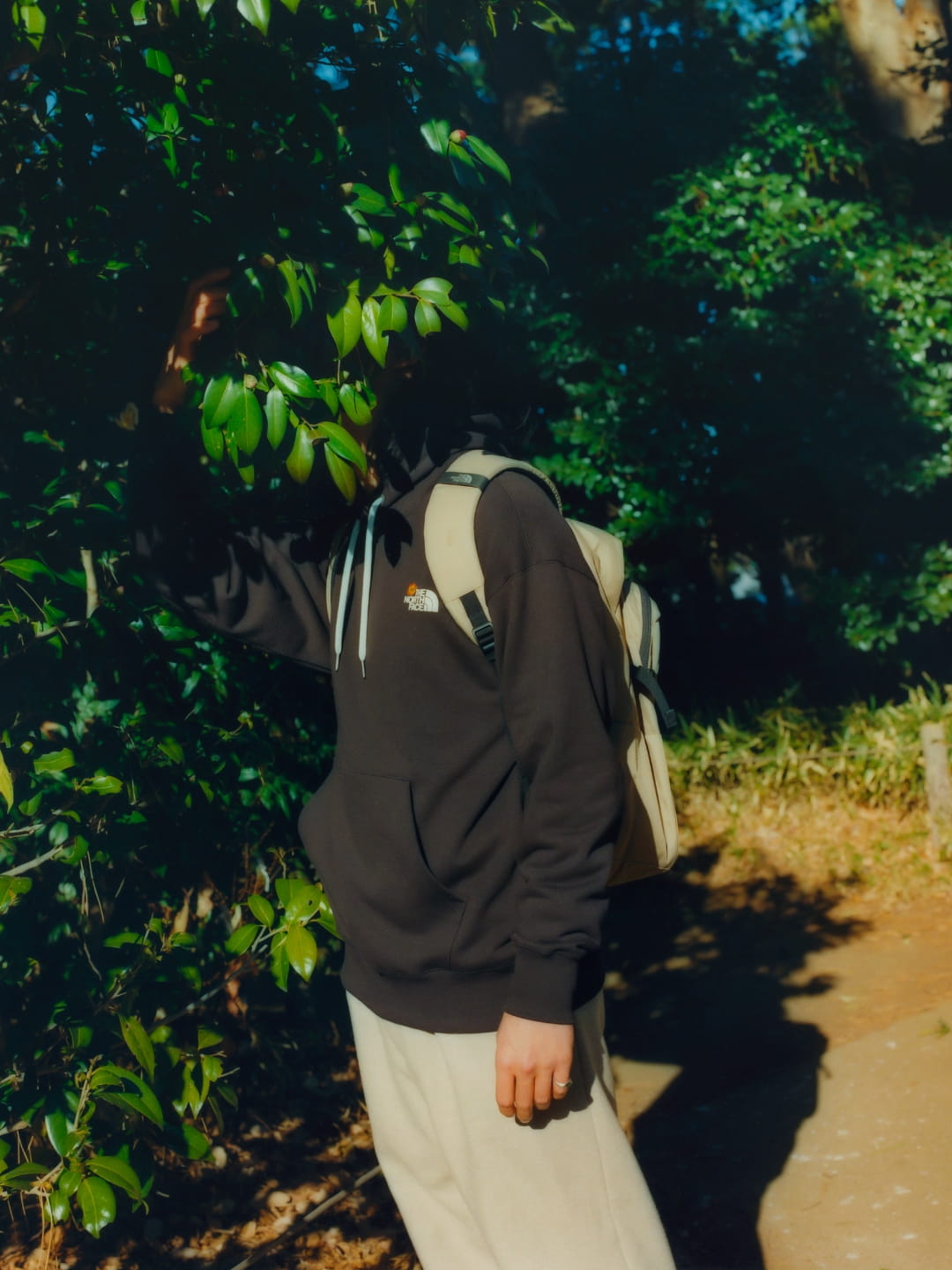 story-slide02
