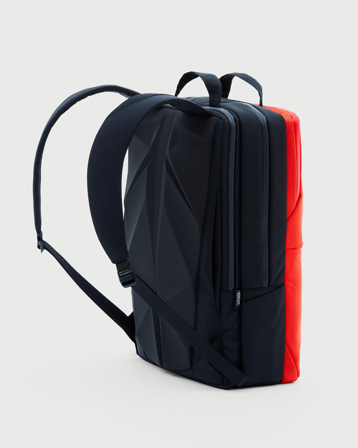 Shuttle Daypack Holiday