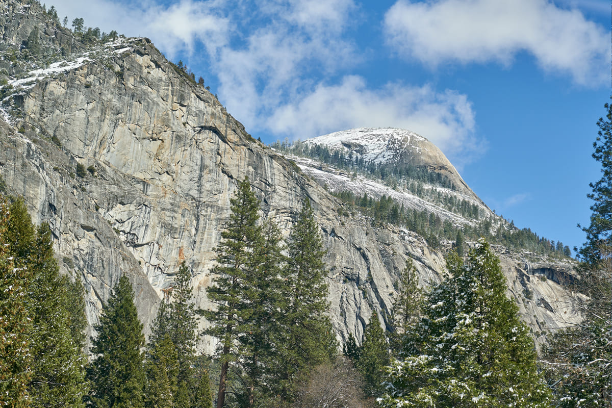 WINTER CAMP IN YOSEMITE