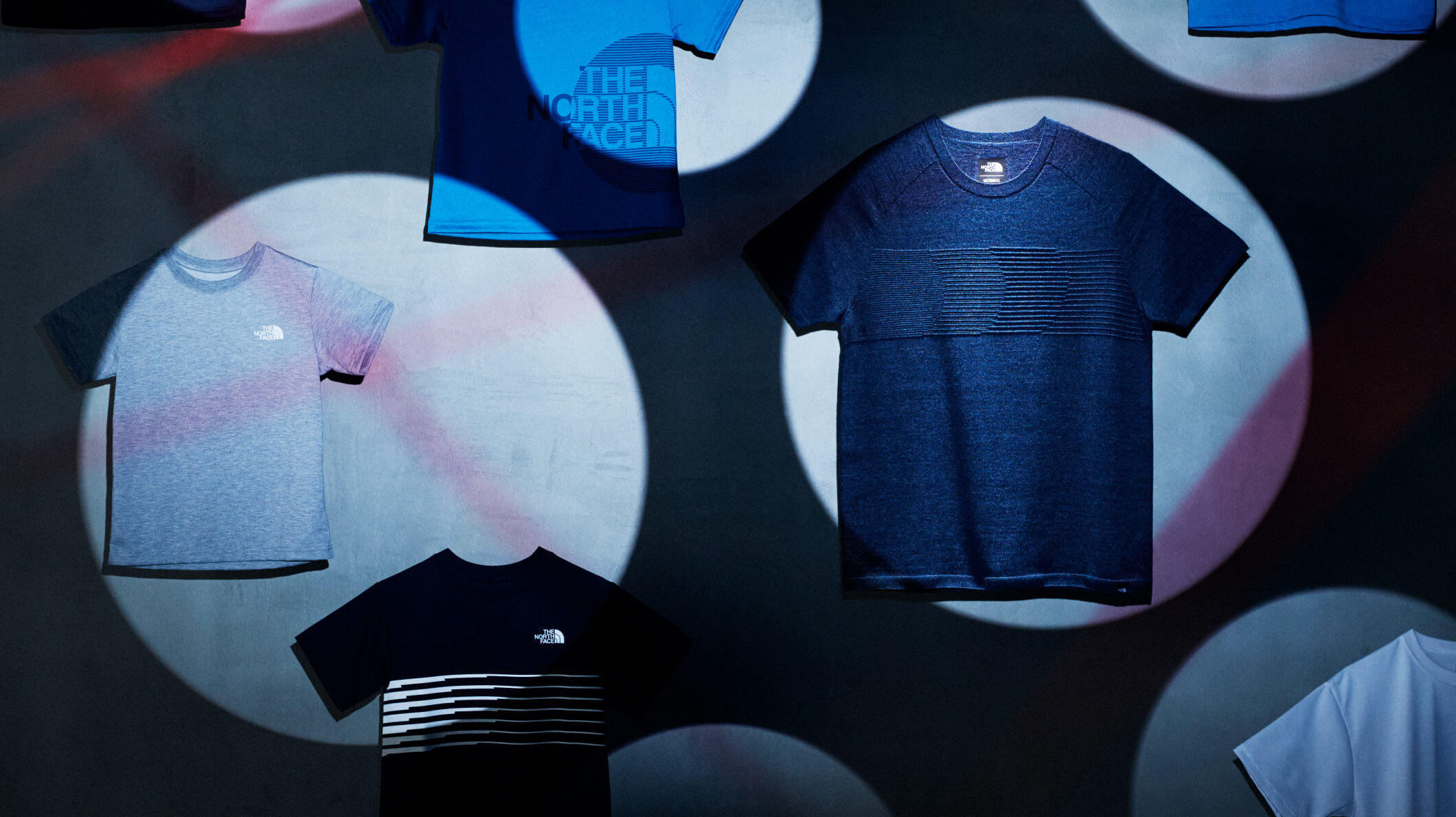 INTERNATIONAL COLLECTION Tee