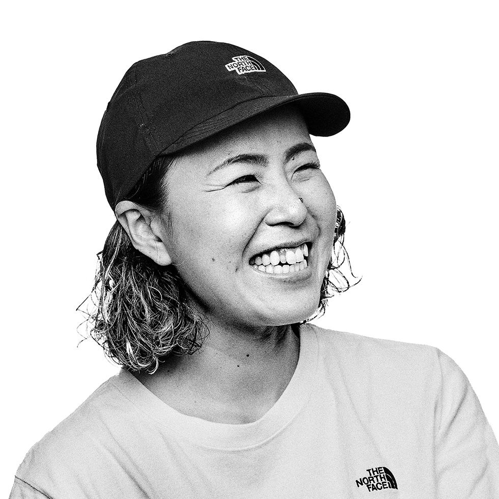 小野塚 彩那